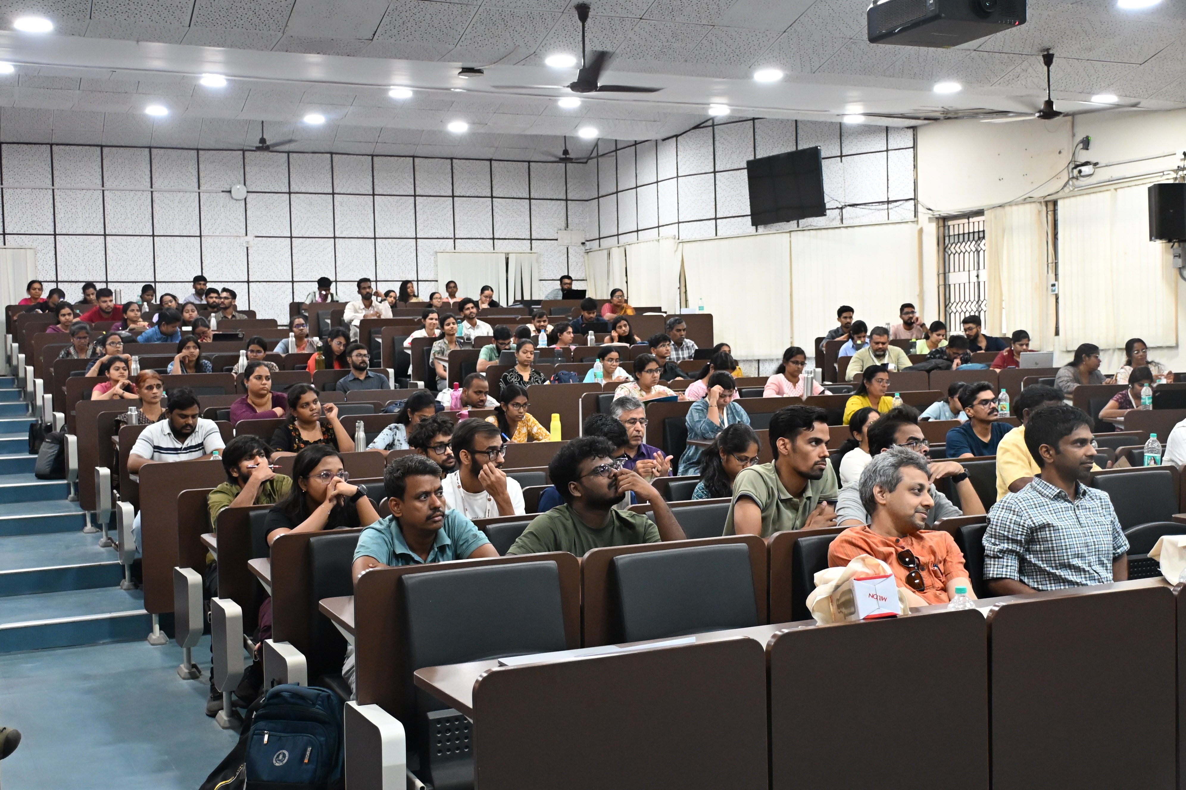 A rapt audience for my lecture :)